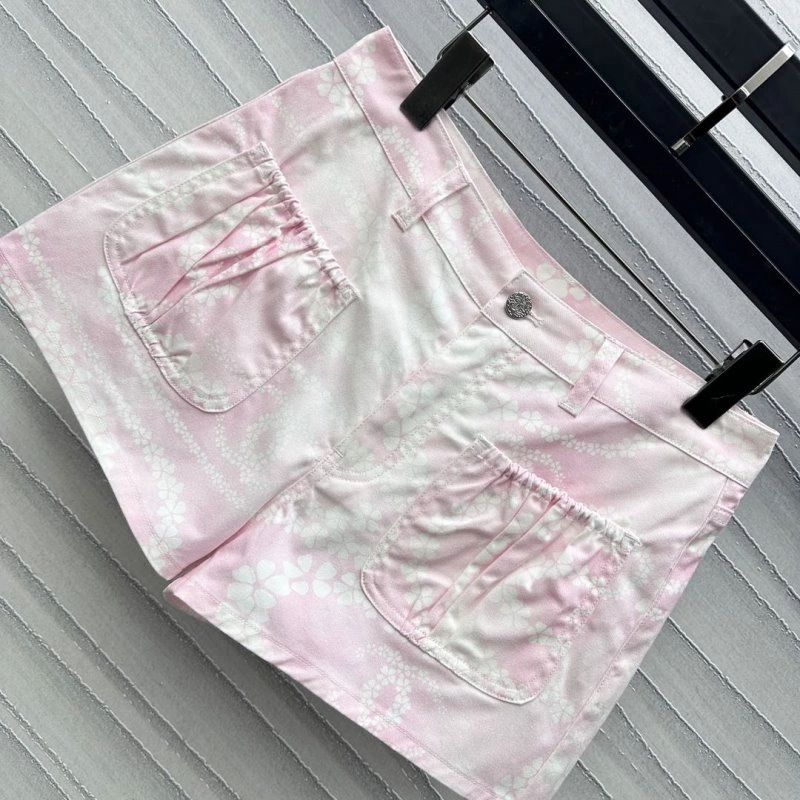 Chanel Short Pants Durable 108067