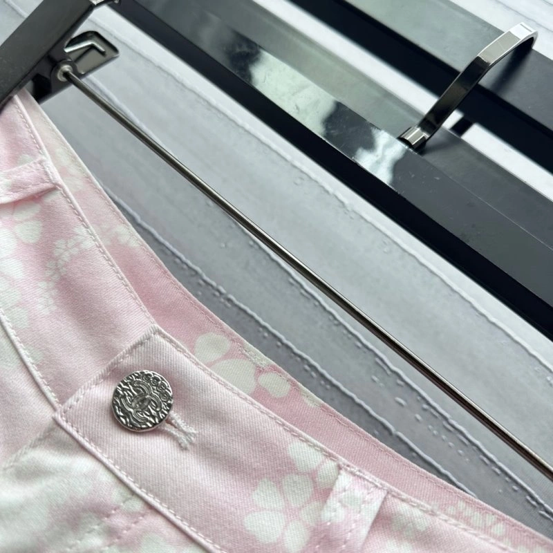 Chanel Short Pants Durable 108067
