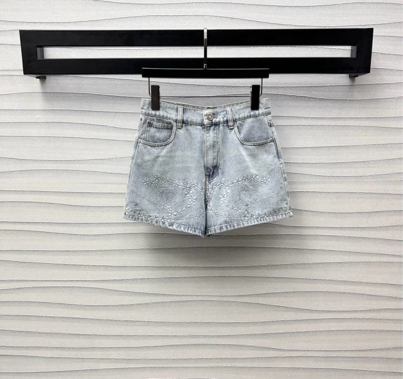 Cozy Chanel Short Pants 108056