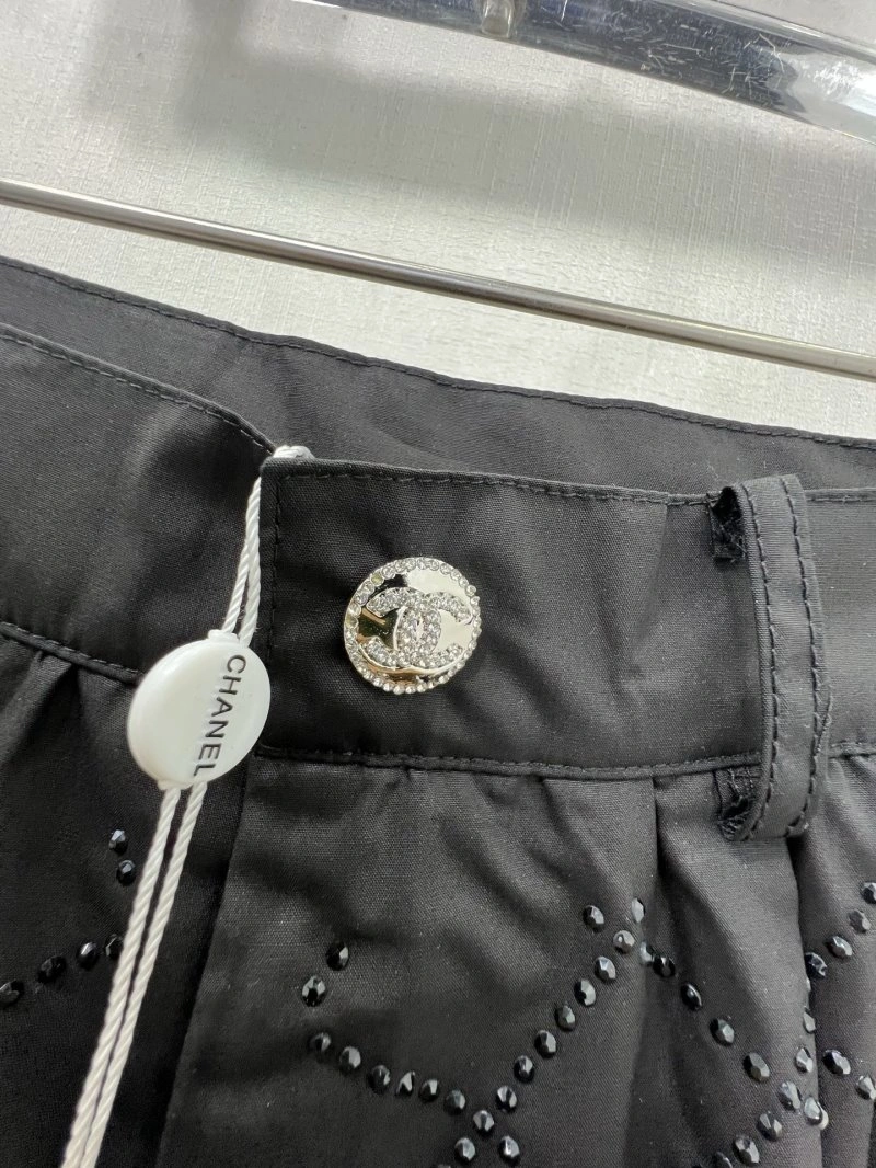Cozy Chanel Short Pants 109737