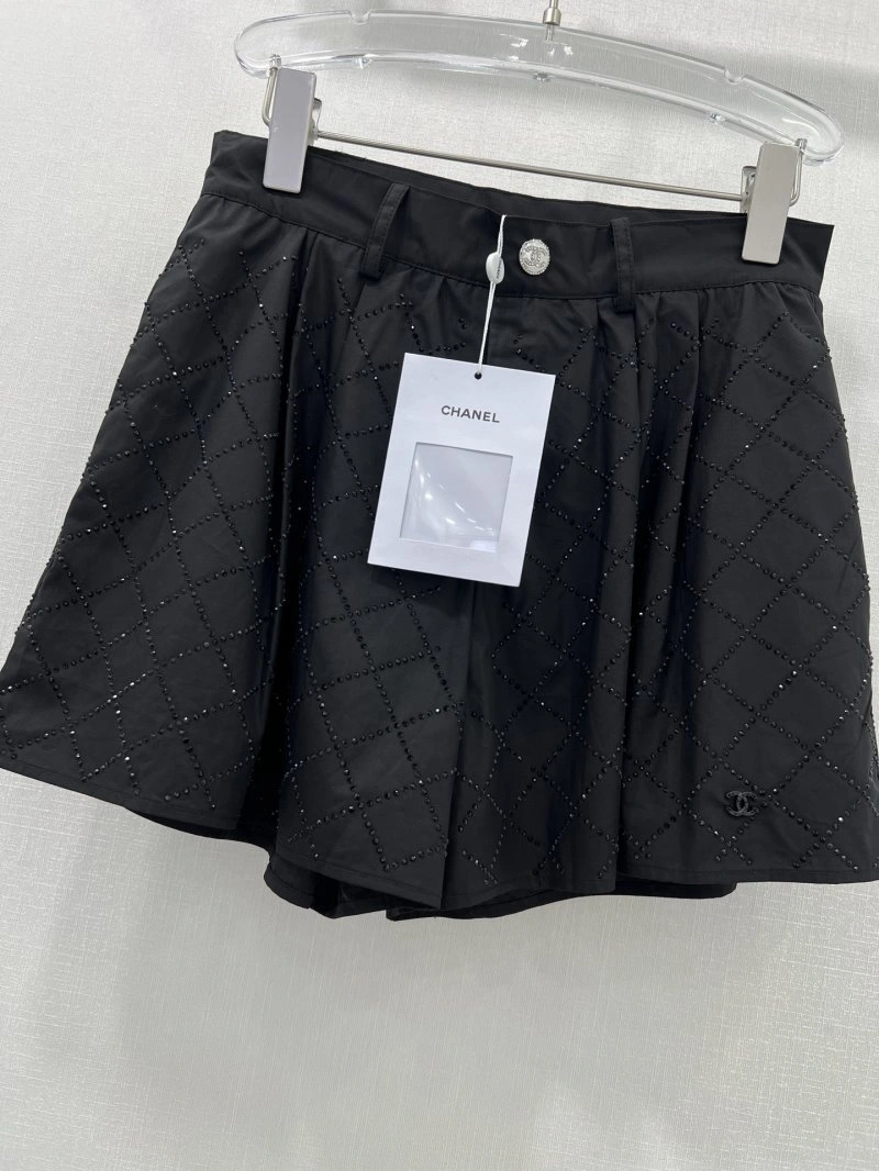 Cozy Chanel Short Pants 109737