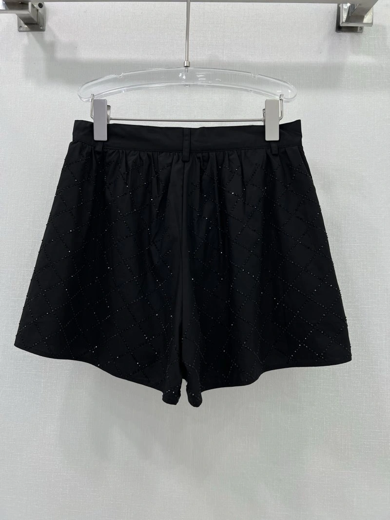 Cozy Chanel Short Pants 109737