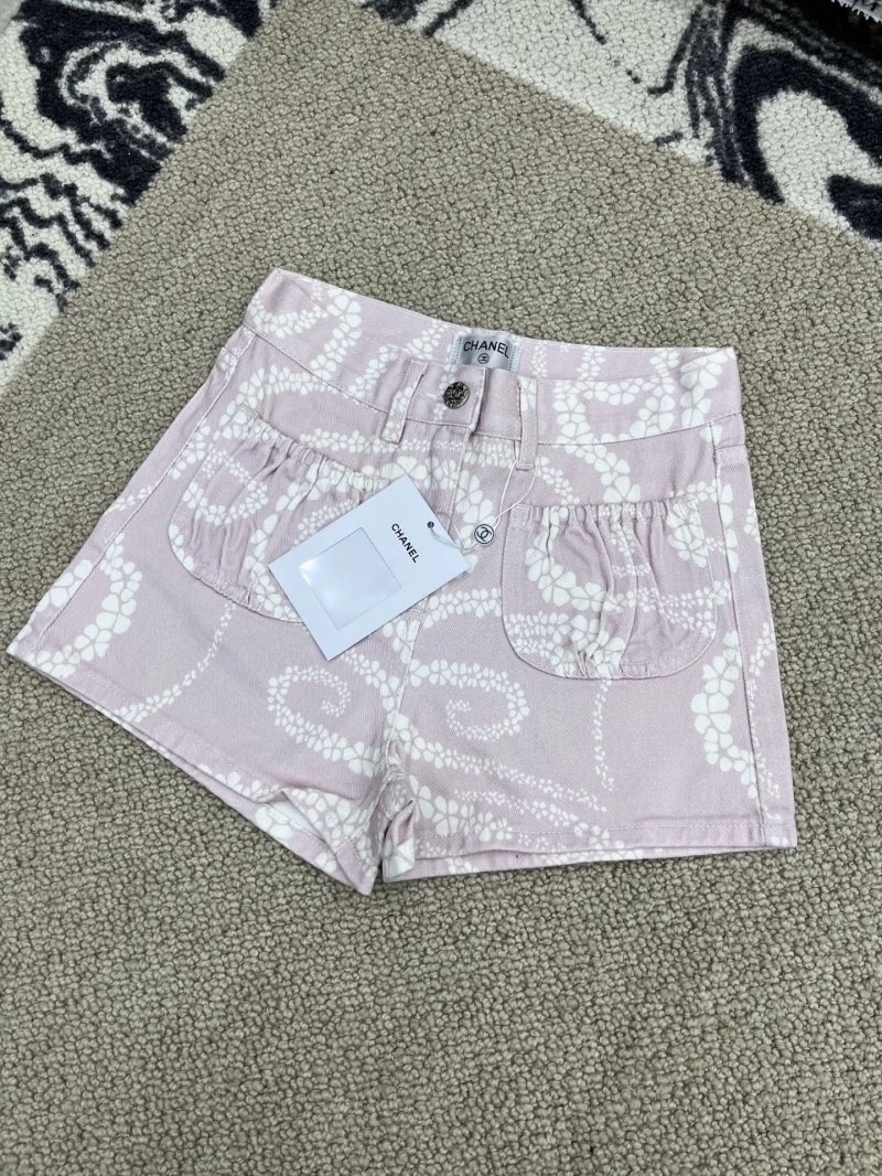 Sporty Chanel Short Pants 109733
