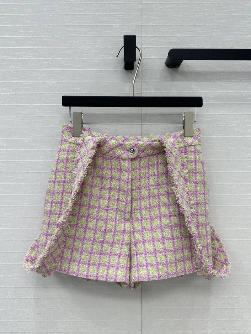Fashionable Chanel Short Pants 109730