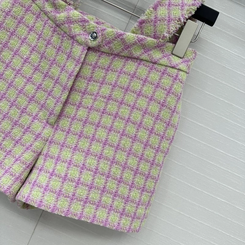 Fashionable Chanel Short Pants 109730