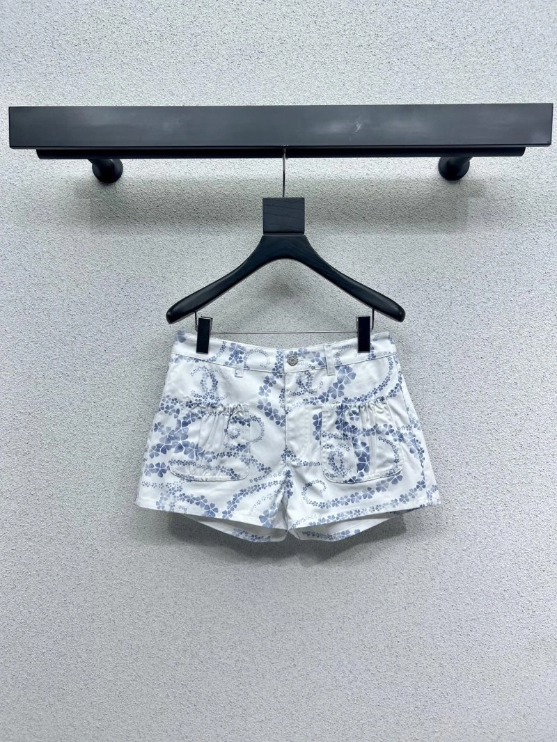 ModernLook Chanel Short Pants 109732