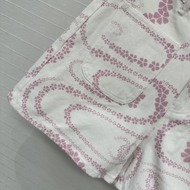 Stylish Chanel Short Pants 109445