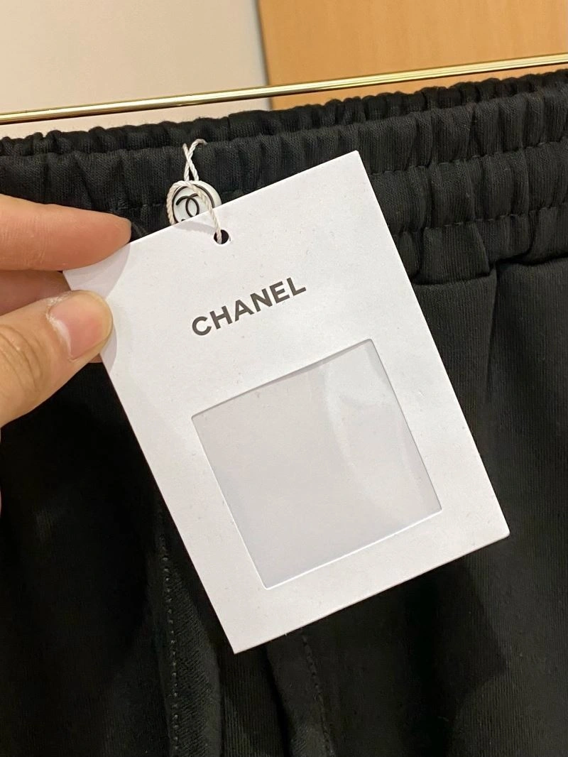 UrbanChic Chanel Short Pants 111205