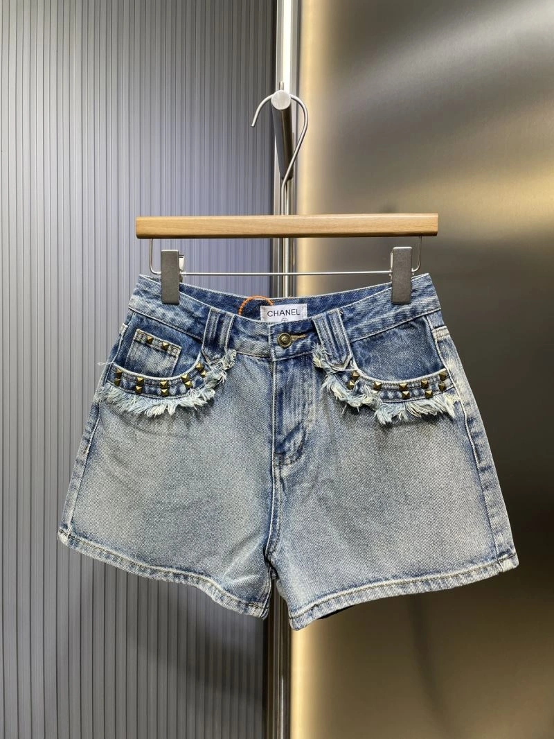 Chanel Short Pants Breathable 111212