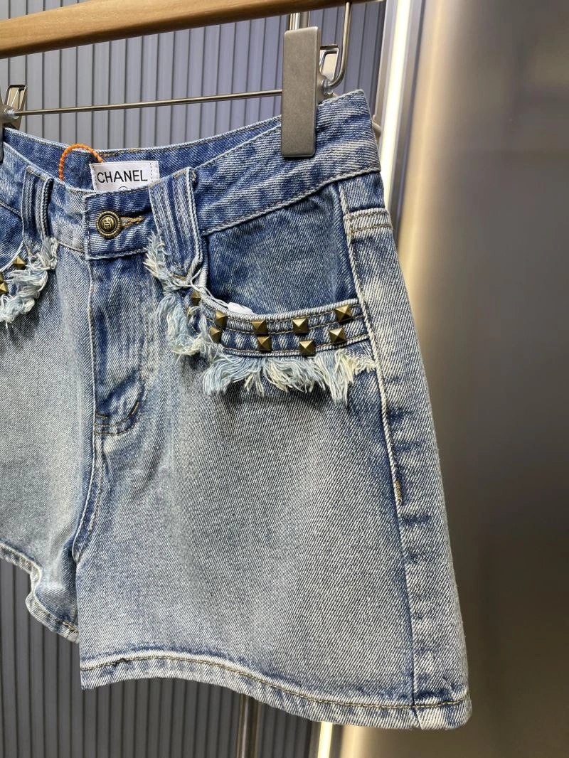 Chanel Short Pants Breathable 111212