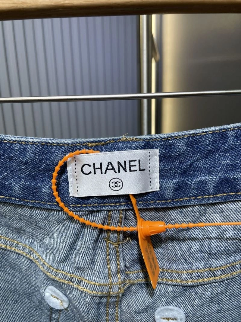 Chanel Short Pants Breathable 111212