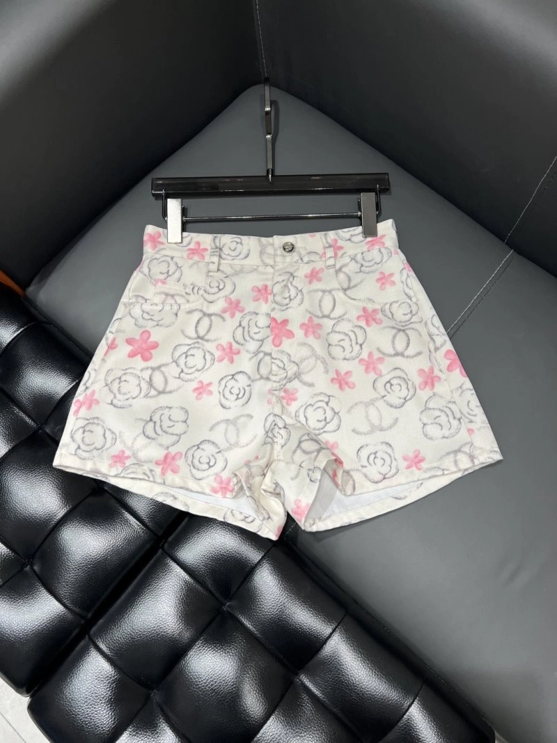 Chanel Short Suits StreetReady 109345