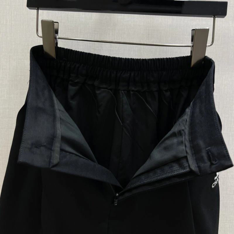 Chic Chanel Short Suits 109365