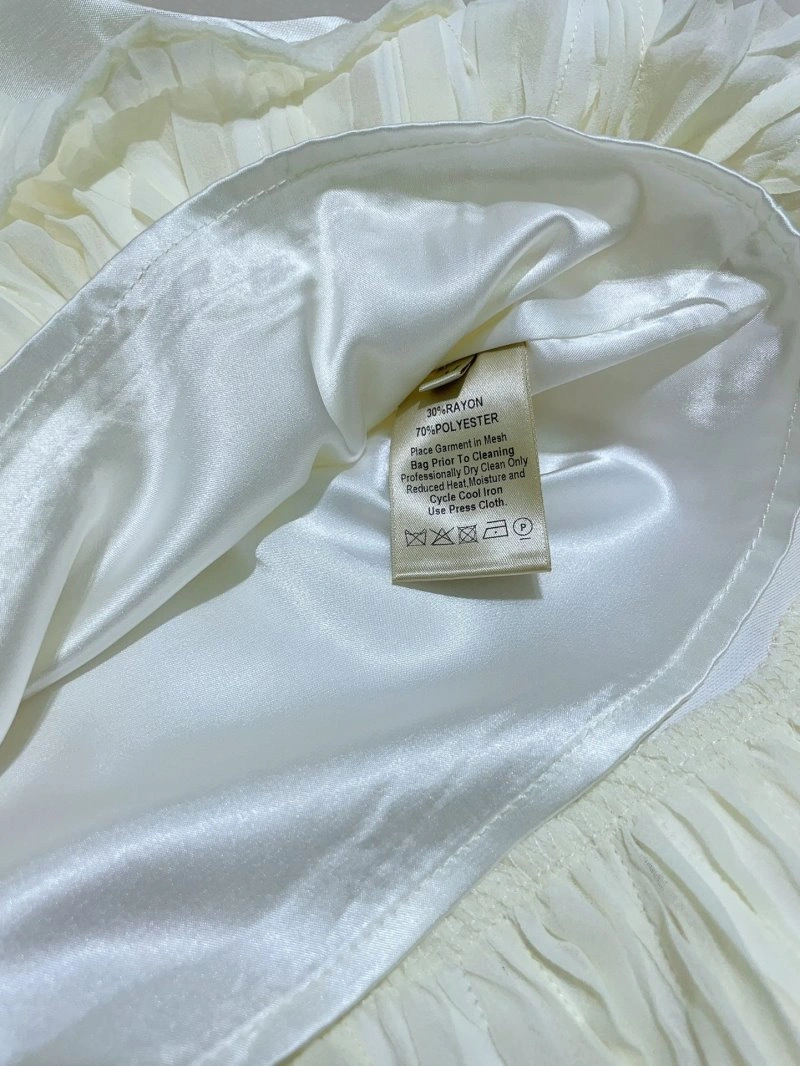 Efficient Chanel Short Suits 108765