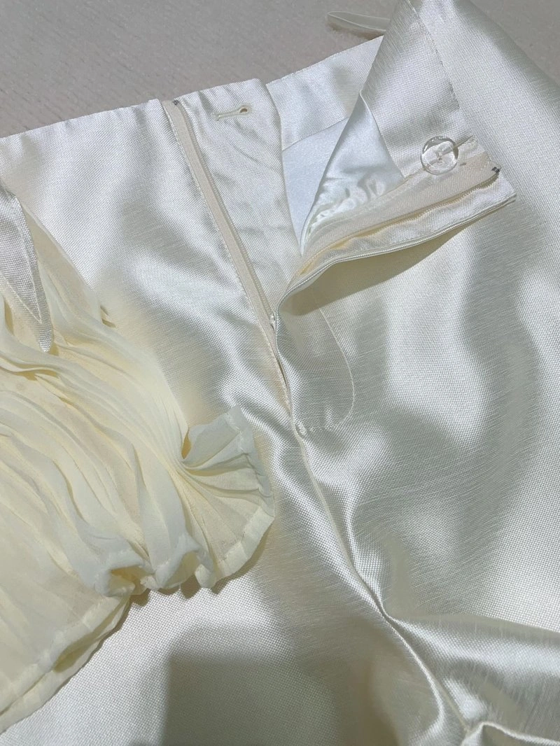 Efficient Chanel Short Suits 108765