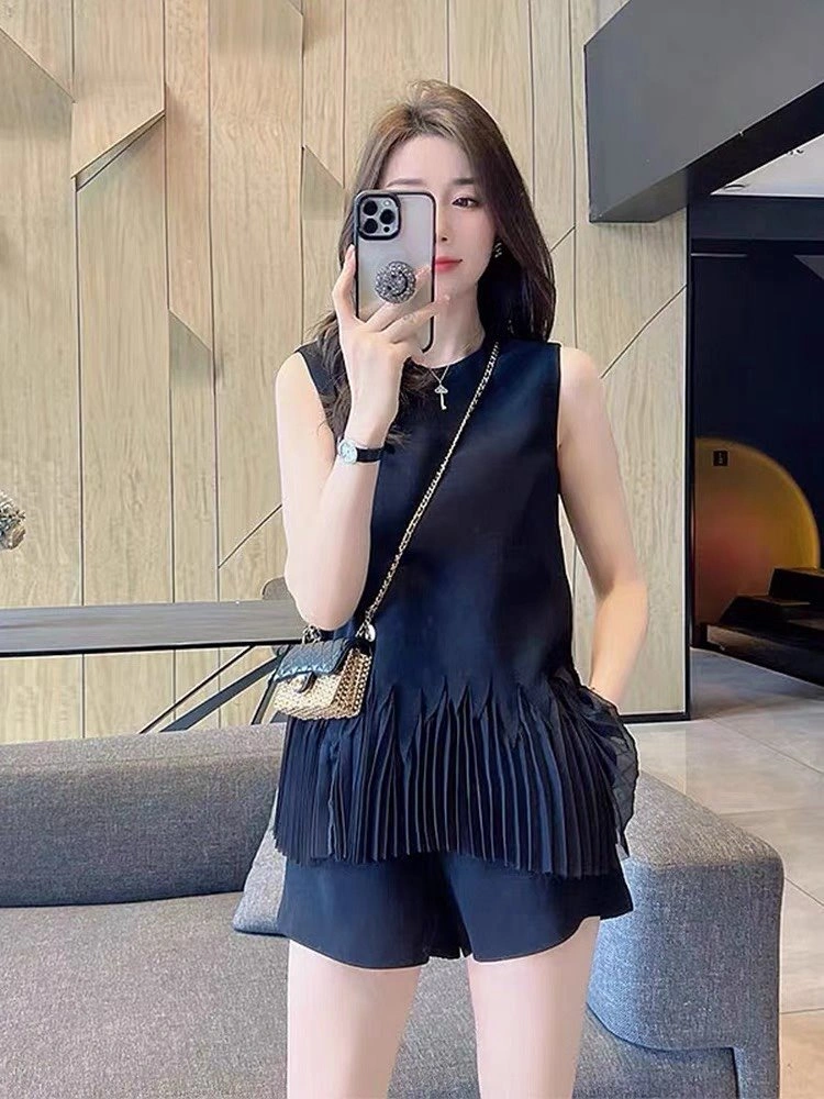 Chanel Short Suits SportInspired 108756