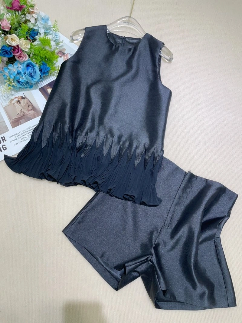 Chanel Short Suits SportInspired 108756