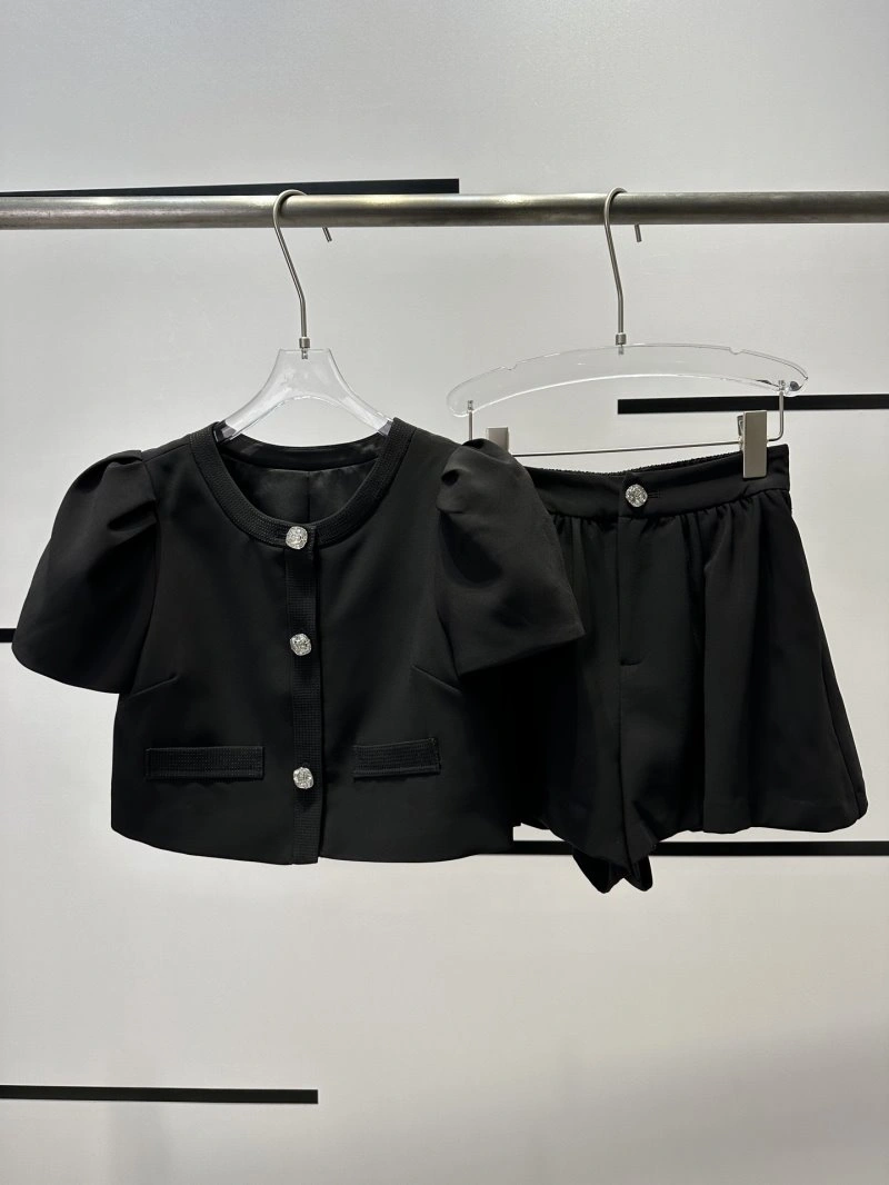 ZipUp Chanel Short Suits 108760