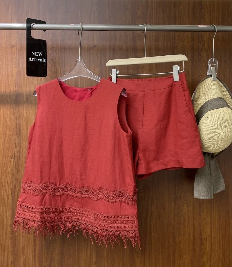 Chanel Short Suits Lightweight 108768