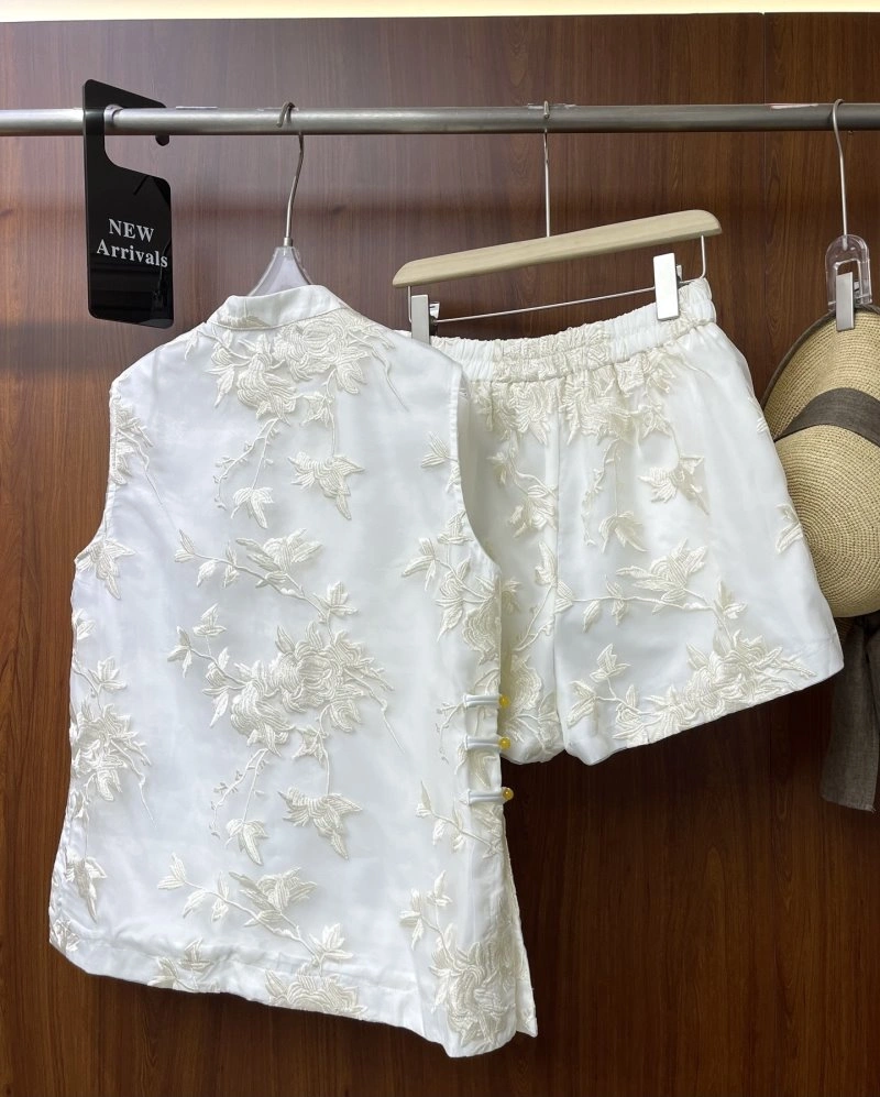 QuickDry Chanel Short Suits 110423