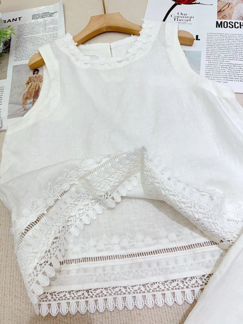 HighPerformance Chanel Short Suits 110437