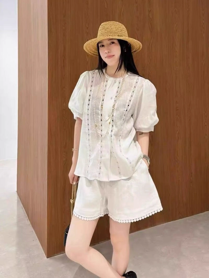 Chanel Short Suits Modern 110430