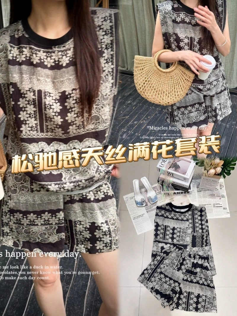 Chanel Short Suits EyeCatching 110428