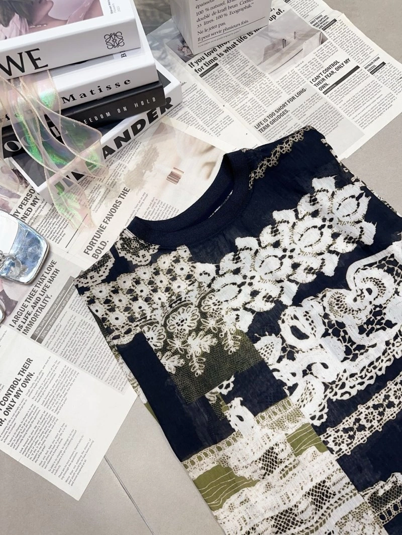 Chanel Short Suits Chic 110409