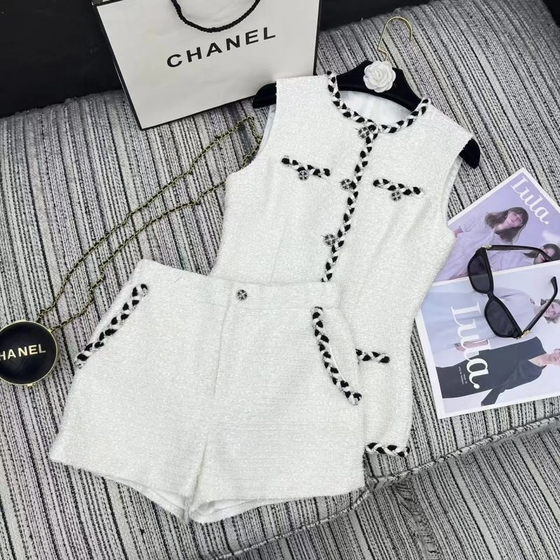 Trendy Chanel Short Suits 110438