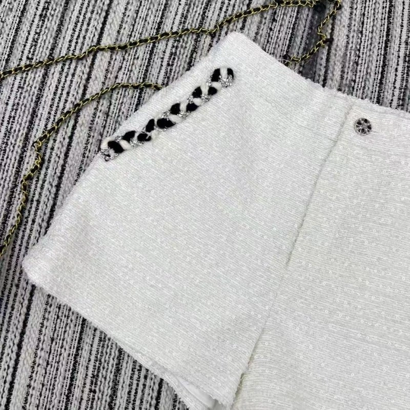 Trendy Chanel Short Suits 110438