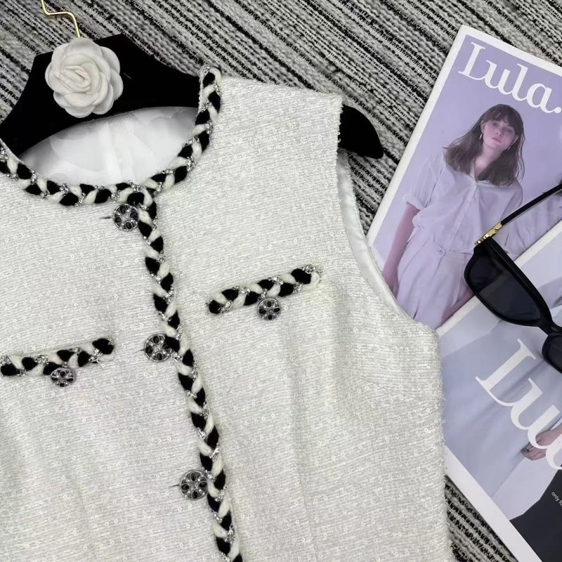 Trendy Chanel Short Suits 110438