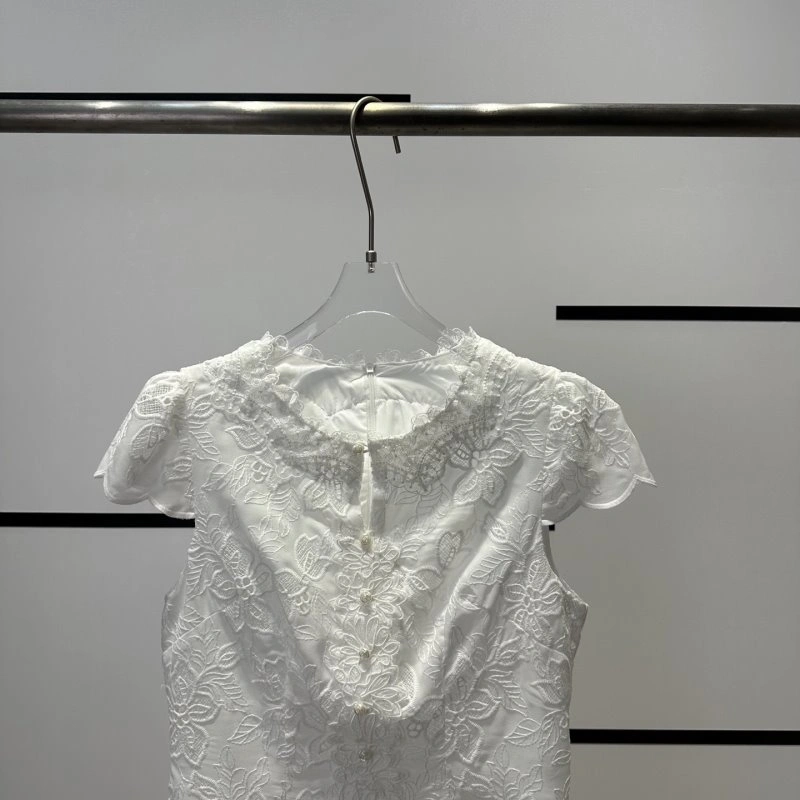 Tailored Chanel Short Suits 110436