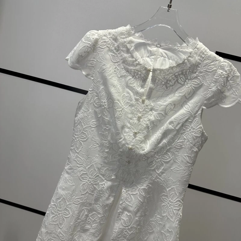 Tailored Chanel Short Suits 110436