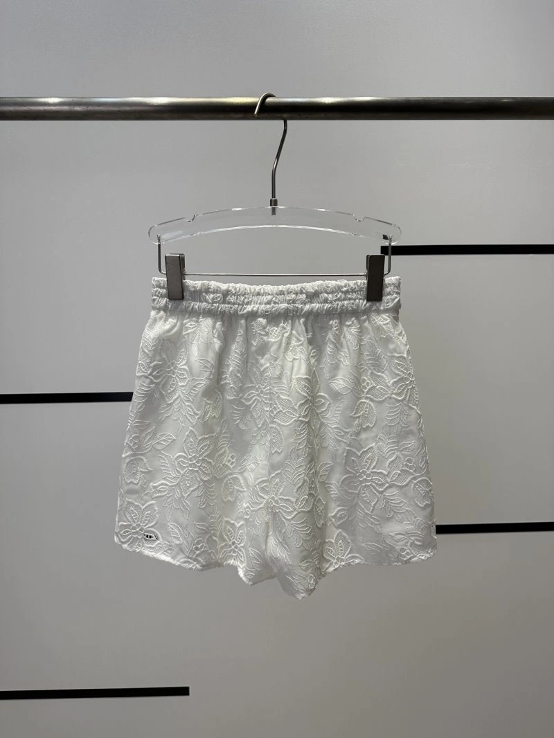 Tailored Chanel Short Suits 110436
