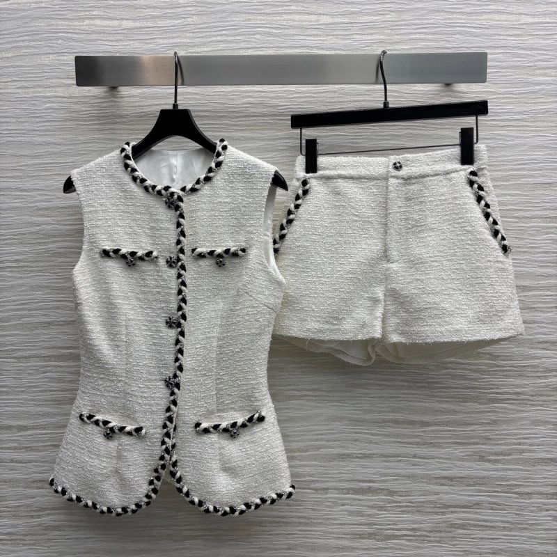 Chanel Short Suits SportInspired 110412