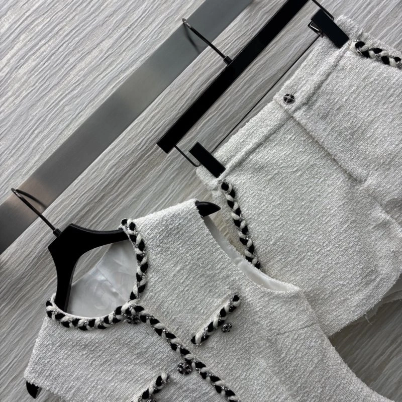Chanel Short Suits SportInspired 110412