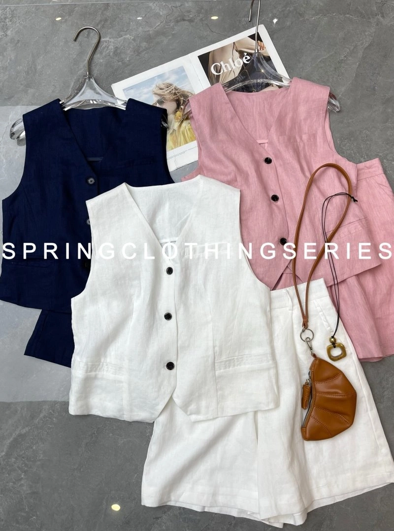 Chanel Short Suits Thermal 110405