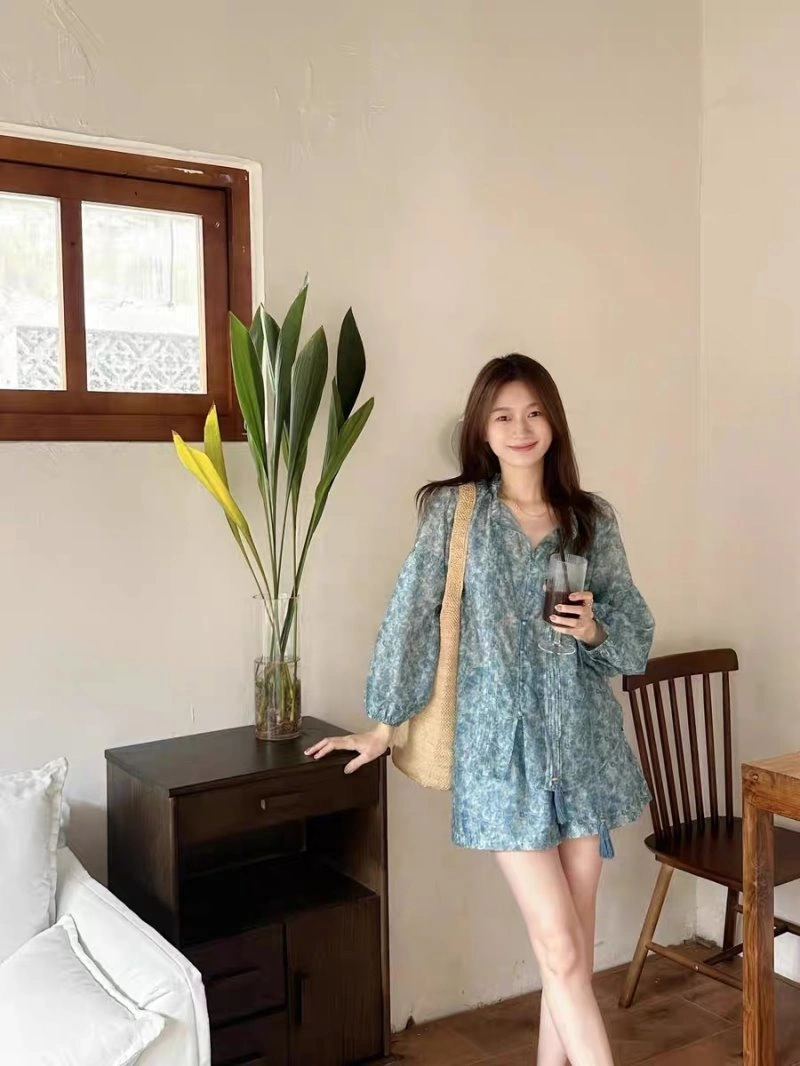Chanel Short Suits Sporty 110404