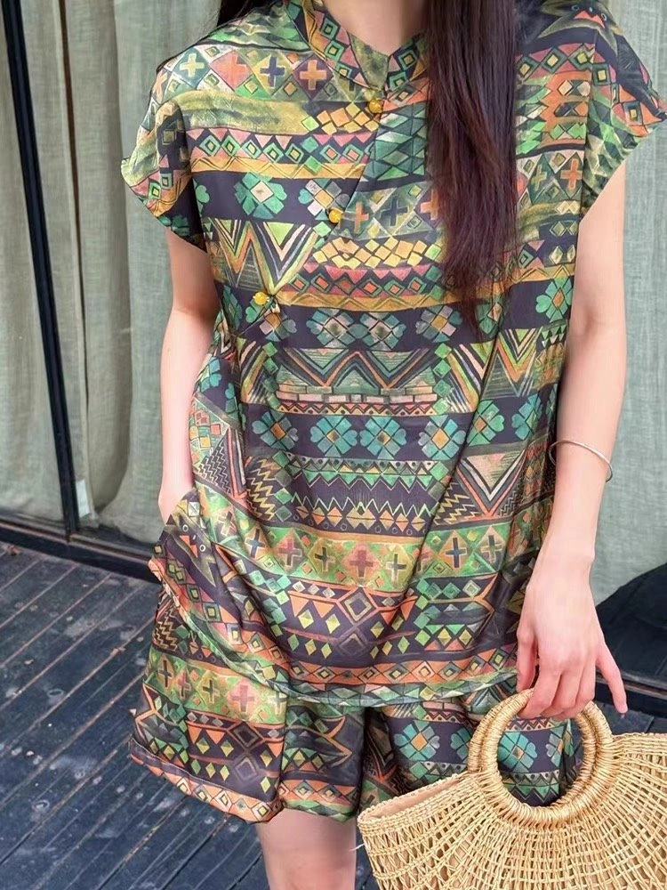 Durable Chanel Short Suits 110407