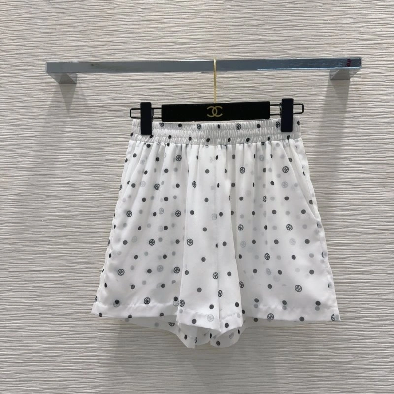 Popular Chanel Short Suits 110401