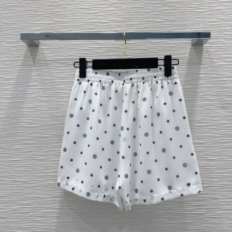 Popular Chanel Short Suits 110401