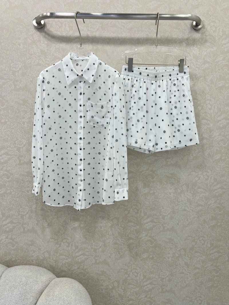 Chanel Short Suits GoodFit 110372