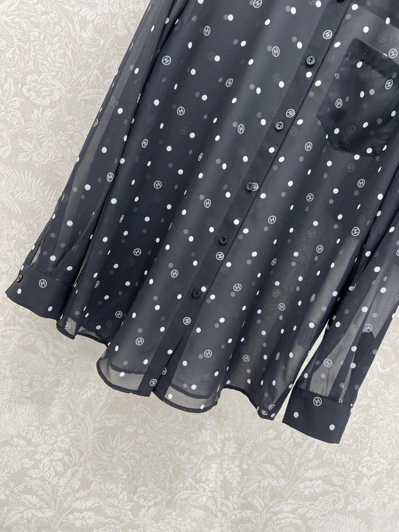 Chanel Short Suits Timeless 110393