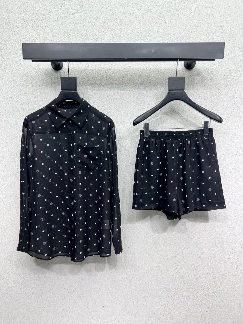 Durable Chanel Short Suits 110382