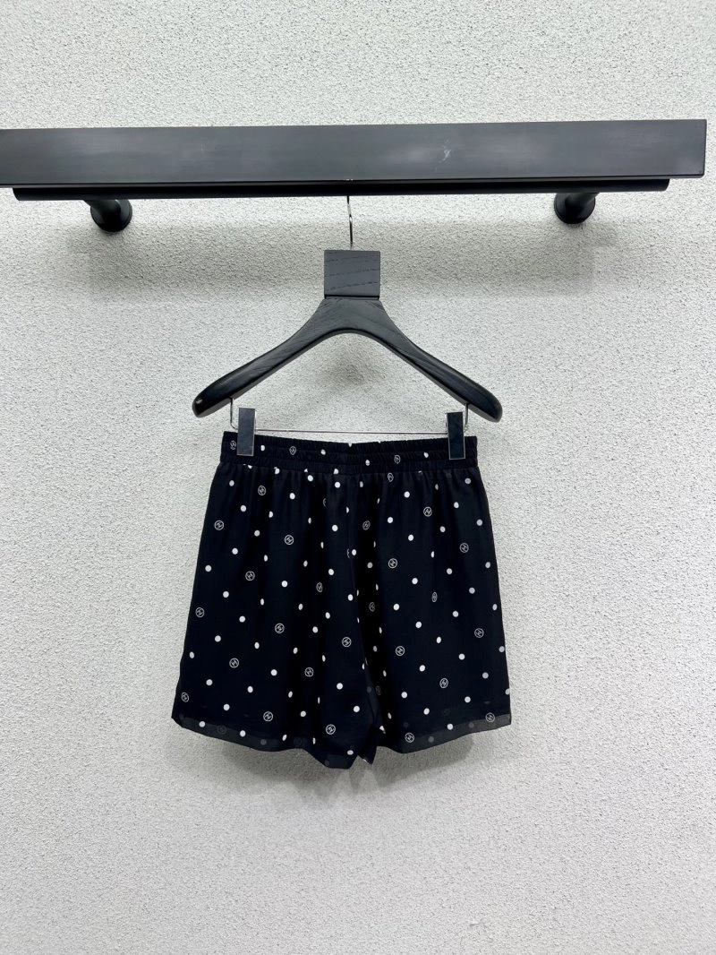 Durable Chanel Short Suits 110382