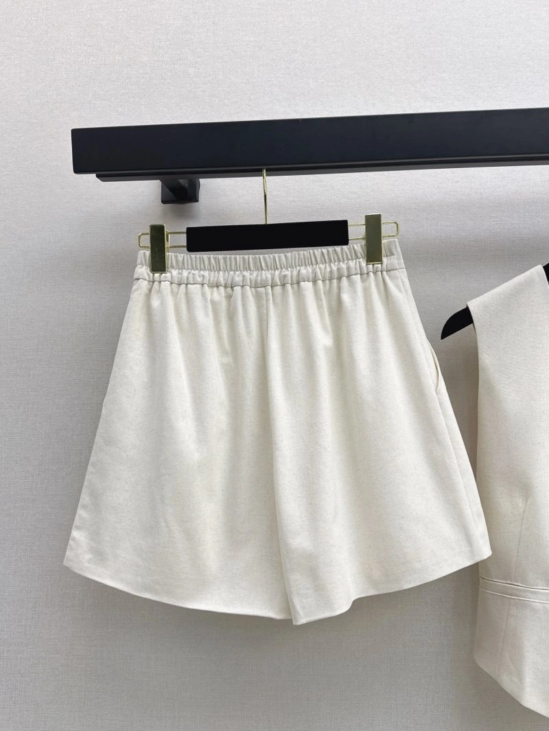 Chanel Short Suits Snug 108052