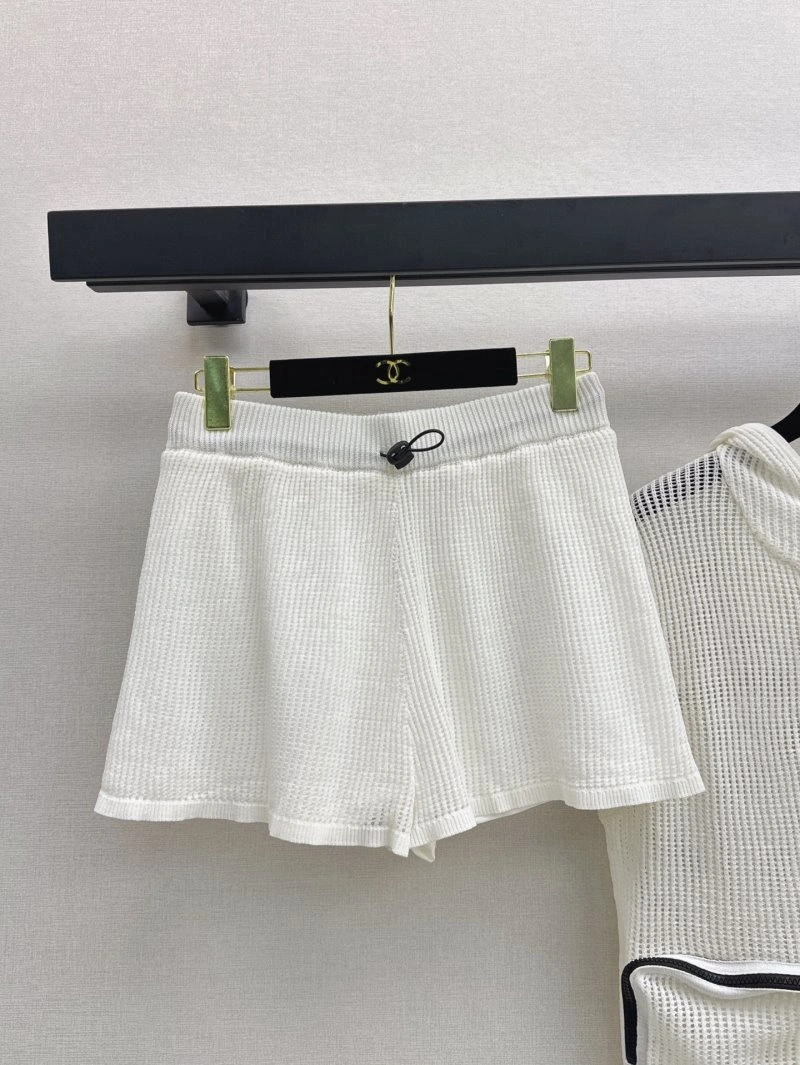 Reliable Chanel Short Suits 108060