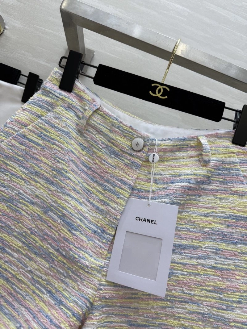 Versatile Chanel Short Suits 109750