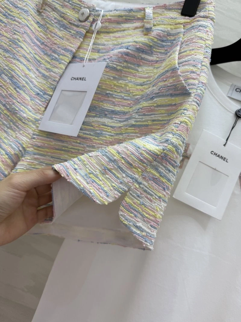Versatile Chanel Short Suits 109750