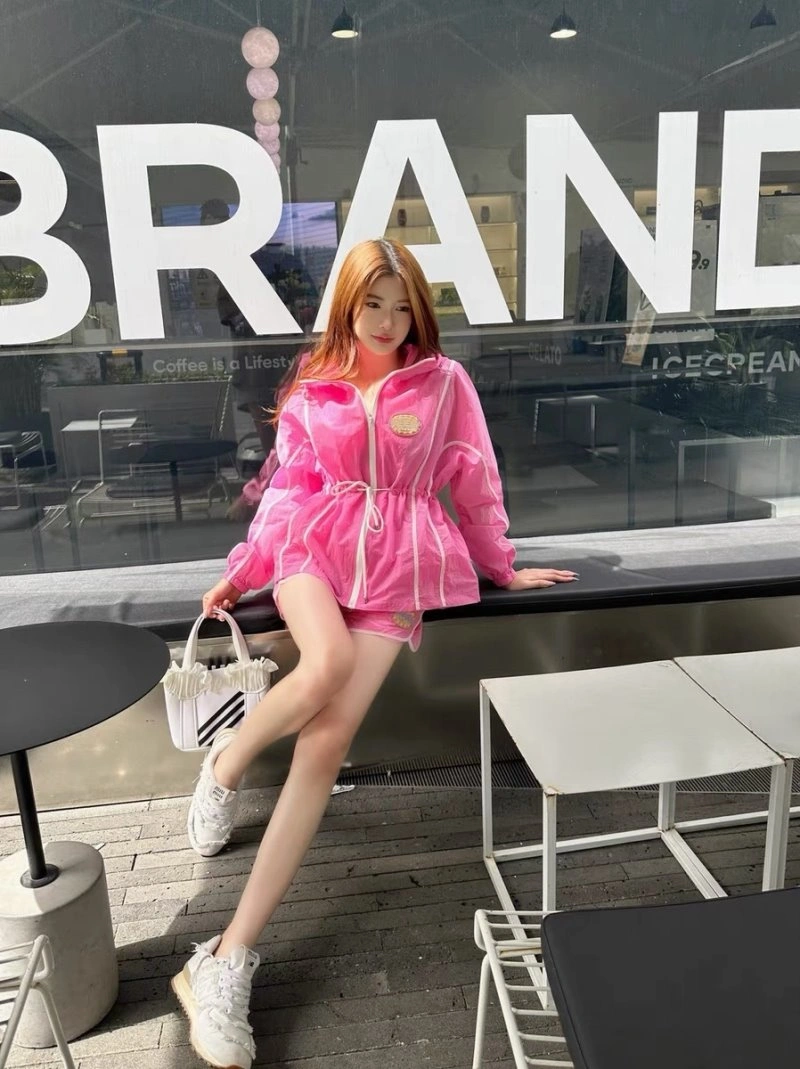 RelaxedFit Chanel Short Suits 109731